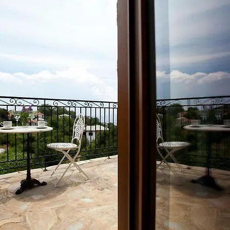 Hotel Archontiko Polyzos