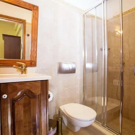 ホテル Archontiko Polyzos