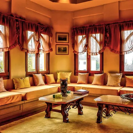 Archontiko Polyzos Hotel 4*