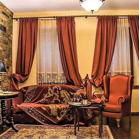 Ξενοδοχείο Archontiko Polyzos 4*